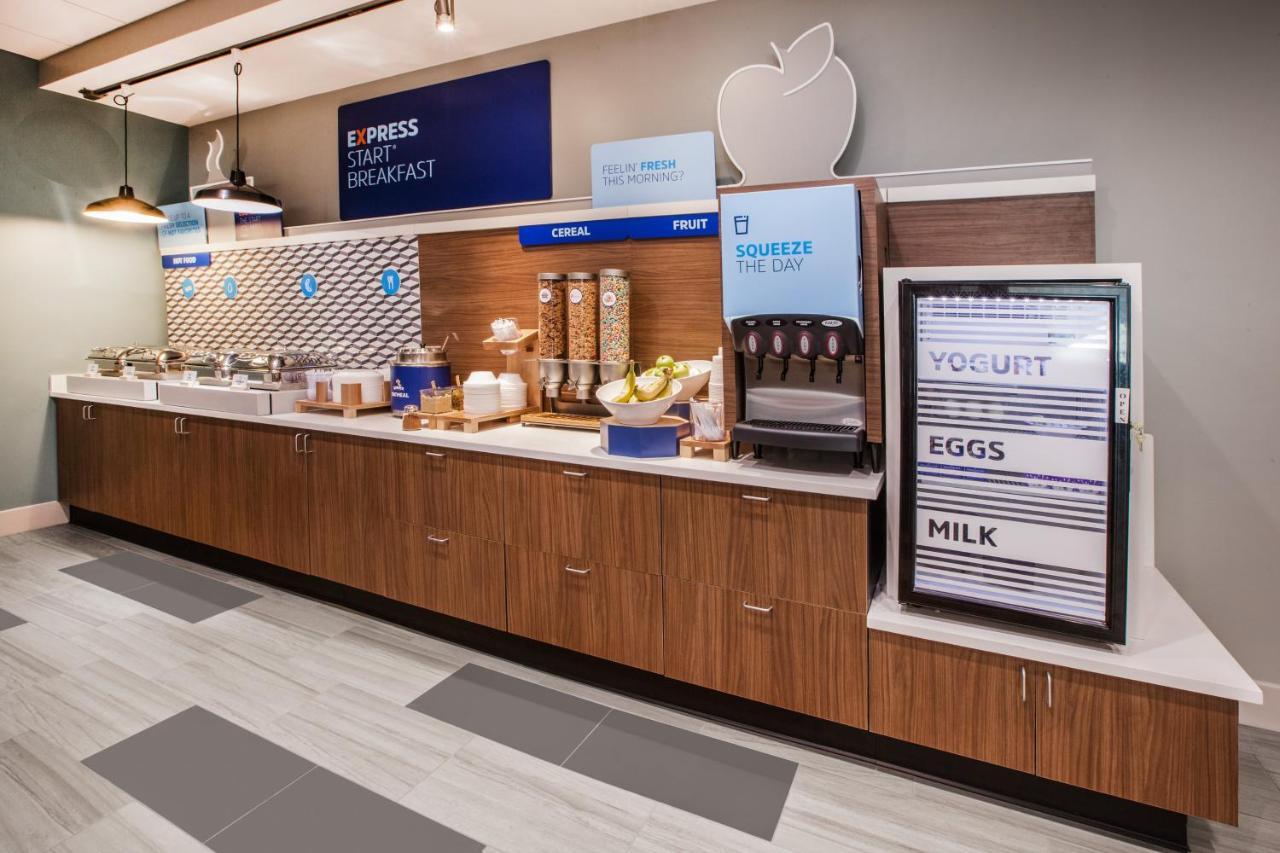 Holiday Inn Express & Suites - Austin - Manor By Ihg Buitenkant foto